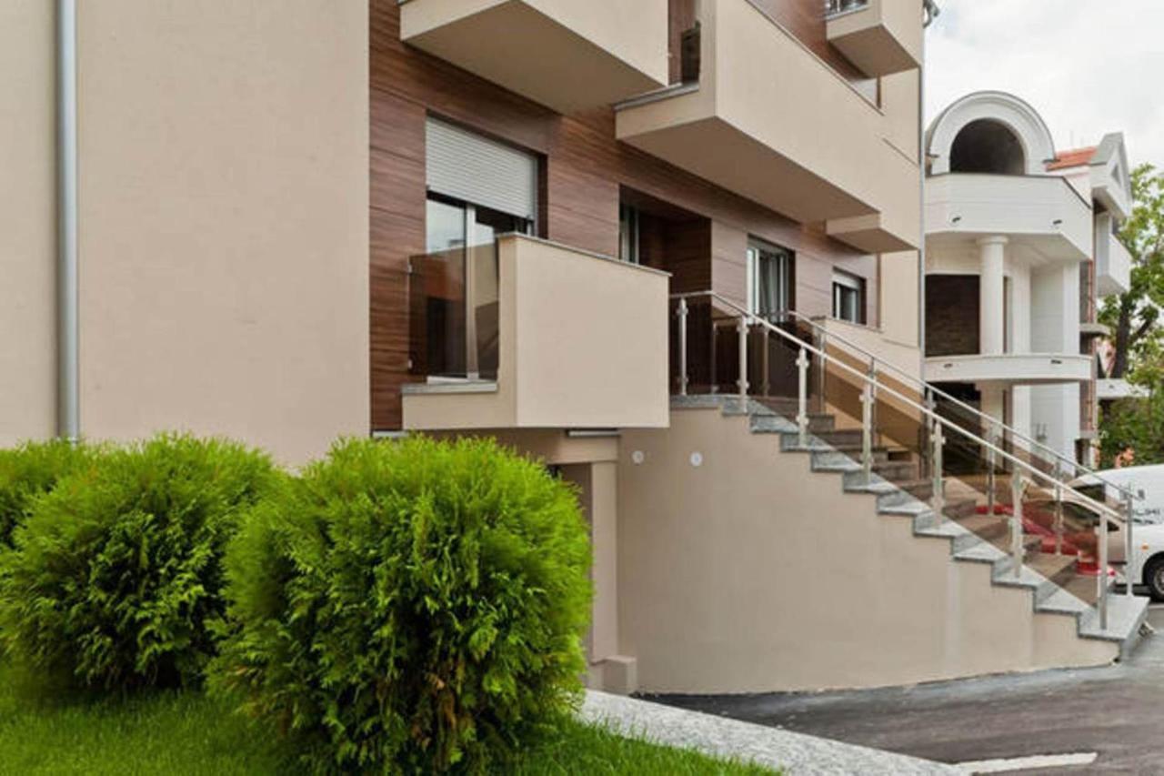 Lazic Apartment Belgrado Buitenkant foto
